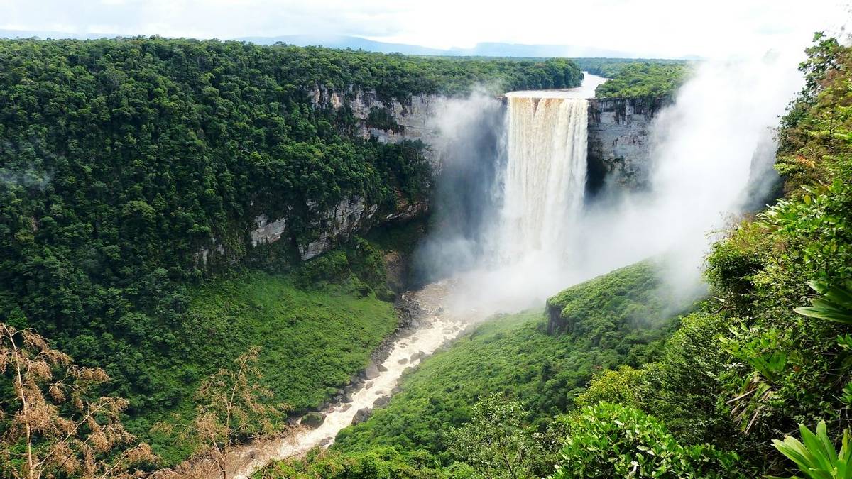 Kaieteur Falls, Guyana shutterstock_1326290156.jpg