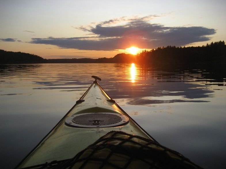 jarvisydan-hotel-summer-activities-Canoeing3.JPG