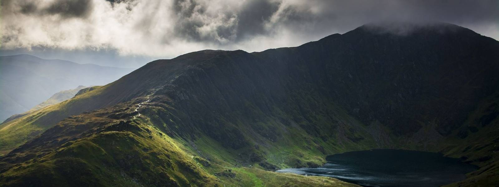 Southern Snowdonia - Dolgellau - Outdoor Escapes - AdobeStock_227771166.jpeg