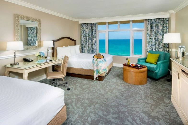 shores-resort-rooms-double-Queen-Oceanfront-web.jpg