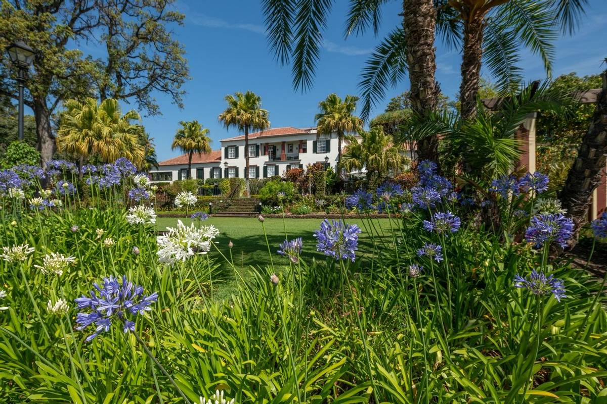 Portugal - Gardens of Madeira - Alberto Reynolds  - 1. QUINTA JARDINS DO LAGO OLD MANOR HOUSE.jpg