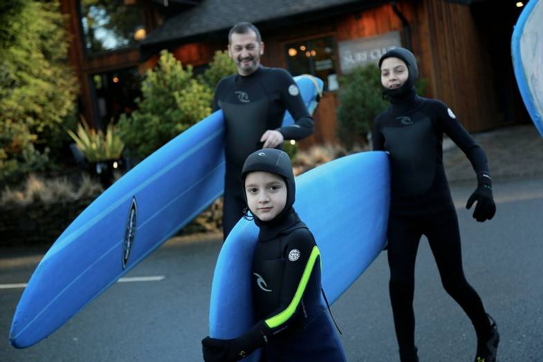 long-beach-lodge-Family-Surf.jpg