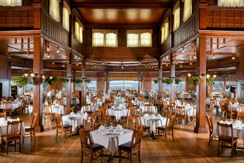 mohonk-mountain-house-Dining_Main-Dining-Room.jpg
