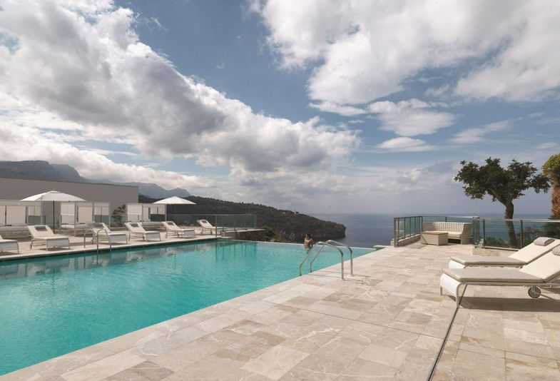 Jumeirah Port Soller Hotel & Spa-Pool.jpg