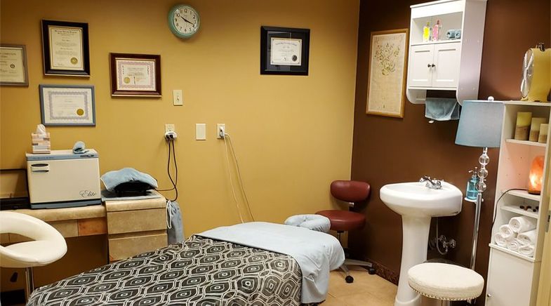 Suncoast Hotel & Casino treatment room.jpg