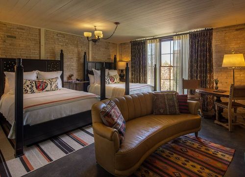 Hotel Emma landmark double.jpg
