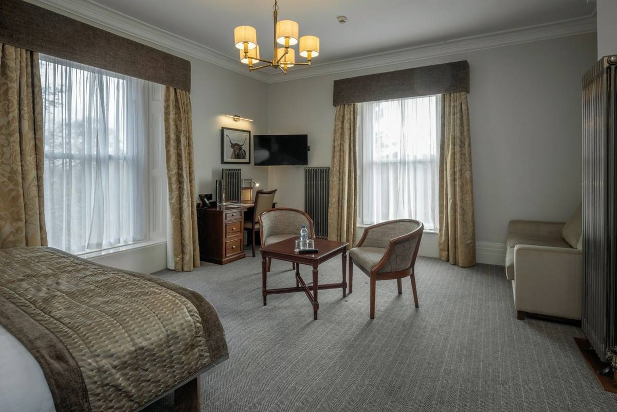 rf_sup_bedroom_premium_doubleroom_leewoodhotel_buxton_peakdistrict_01_2026_rgb.jpg