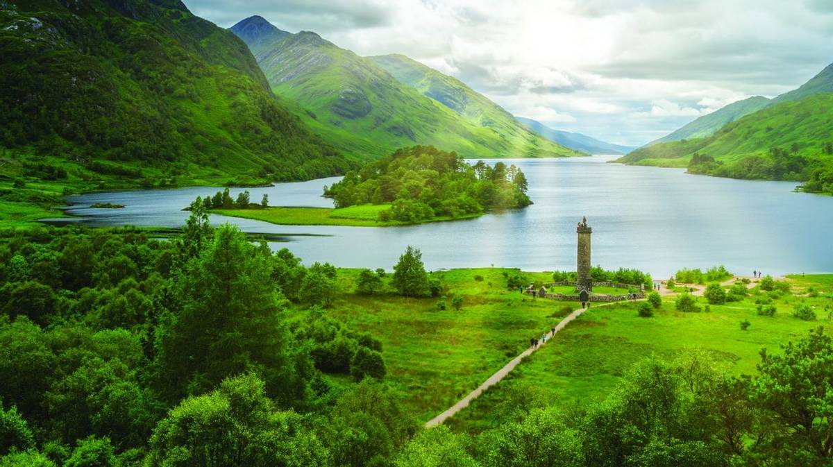 Glenfinnan Monument, at the head of Loch Shiel, Inverness-shire, Scotland.