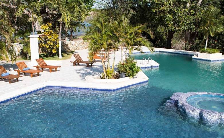 swimming-pool-hotel-papagayo-golden-palms-11.jpg