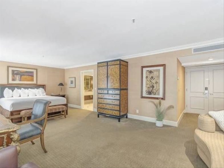 Indian Wells Resort Hotel king suite.jpg
