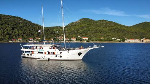 Cruise & Walk the Adriatic Coast