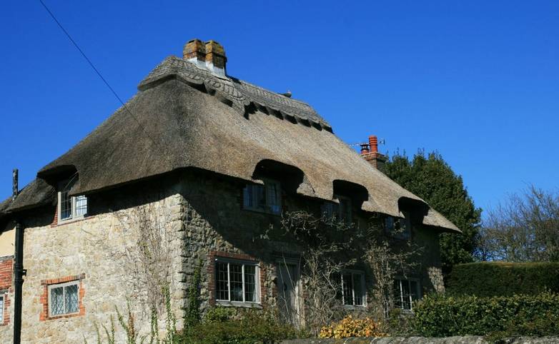 Thatched_Cottage_Amberley_South_Downs.JPG