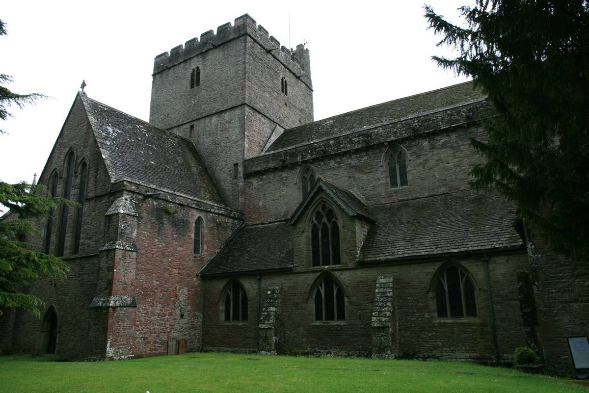 Brecon Cathedral 2.JPG