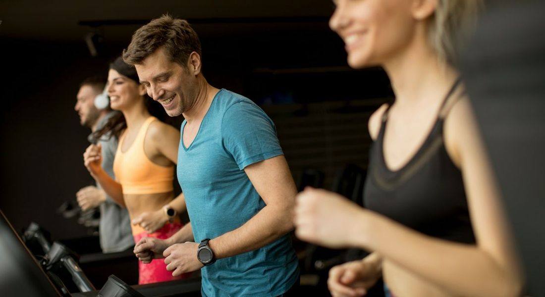 Group of four people working out at a Bootcamp