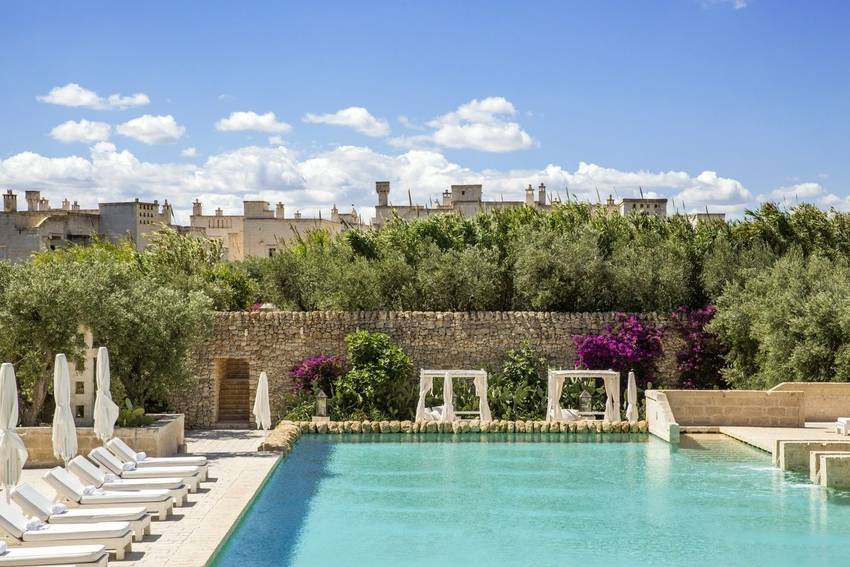 Borgo Egnazia swimming pool area