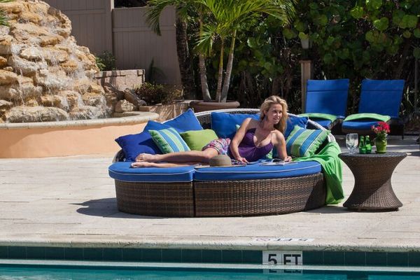 Jupiter-Poolside--768x662.jpeg