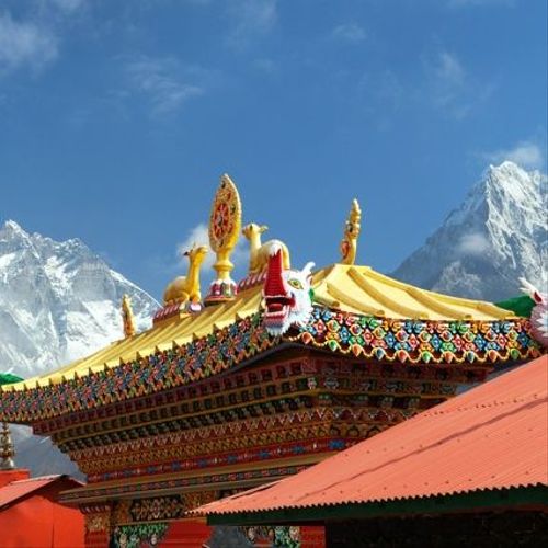 10 Amazing reasons to trek to Everest BC
