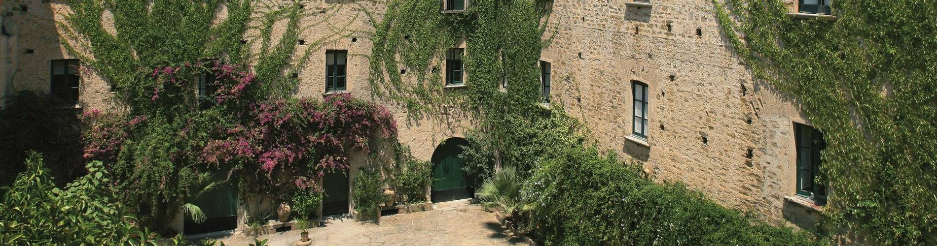 Palazzo Belmonte, South Campania, Beach hotel in Italy, Long Travel