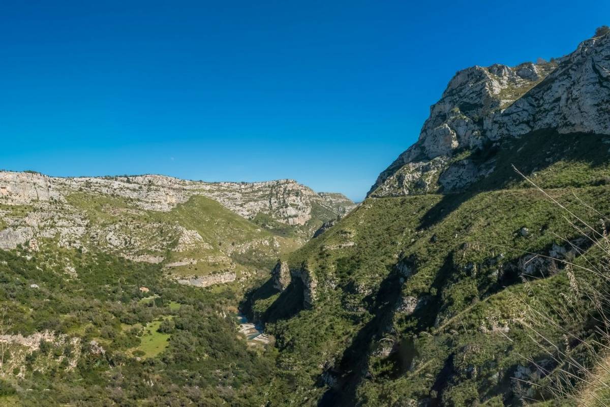 Cava Grande, Sicily