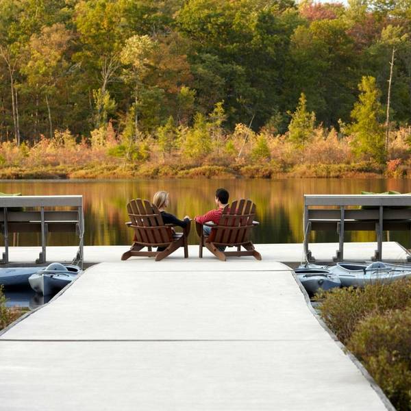 the-lodge-at-woodloch-Couple-Chairs.jpg