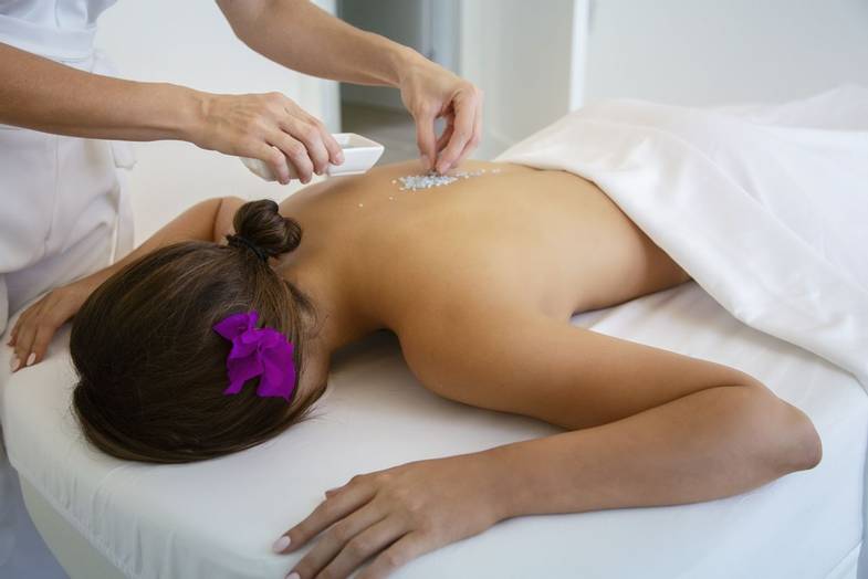 the-retreat-costa-rica-spa-massage-1.jpg