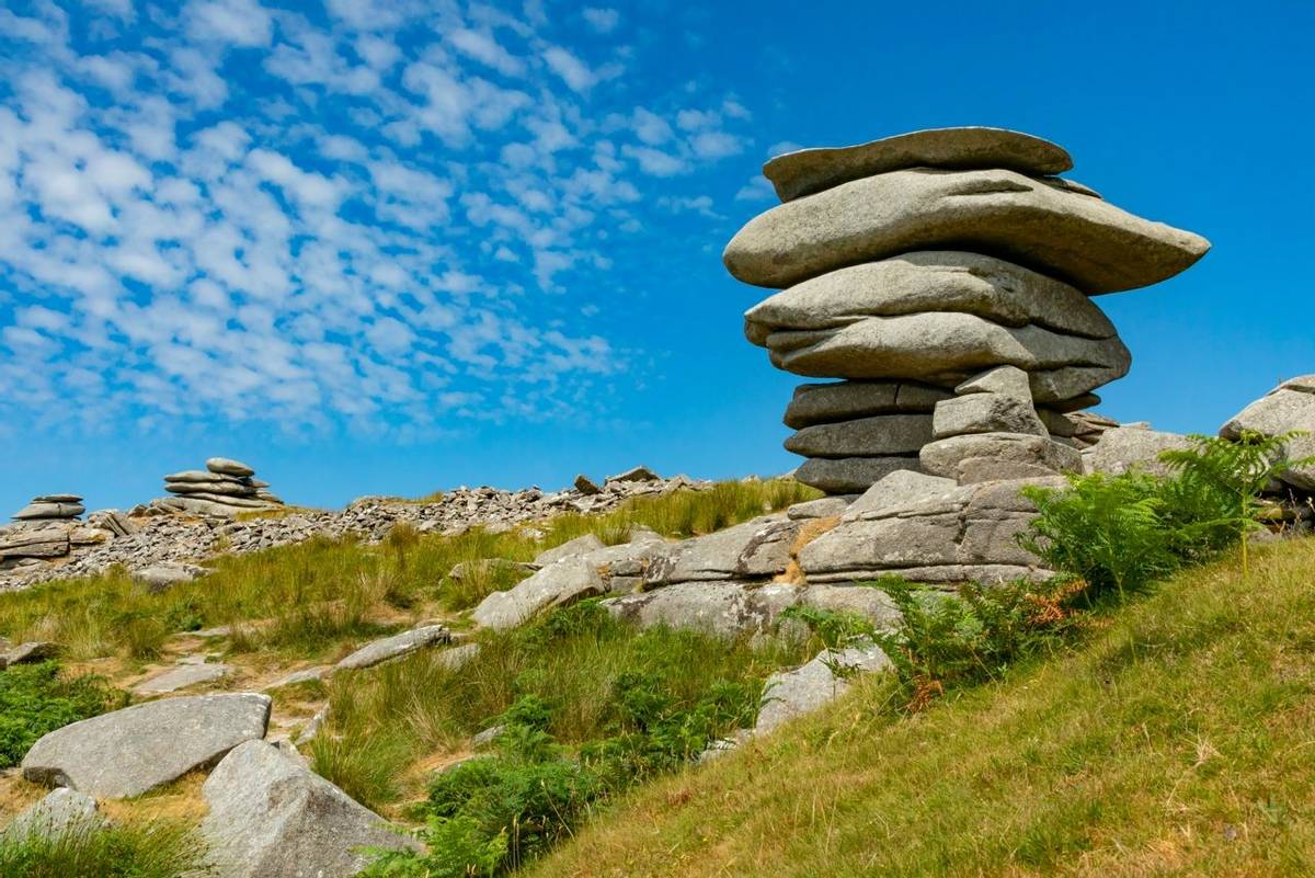 MinionsBodmin MoorCornwallEnglandJuly 12, 2018The Cheesewring. Unusual natural rock formations near Minions, the highes…