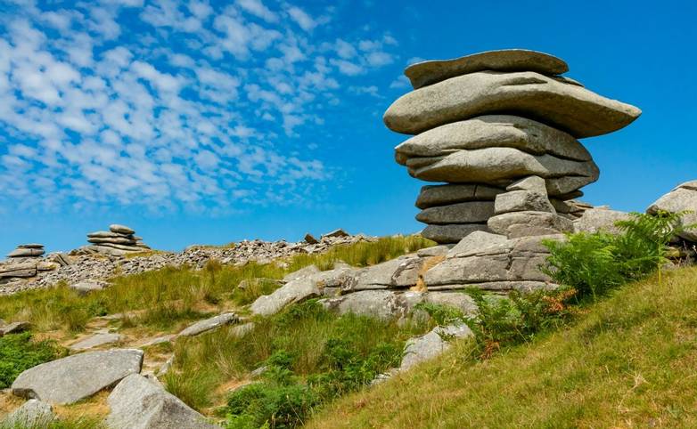 MinionsBodmin MoorCornwallEnglandJuly 12, 2018The Cheesewring. Unusual natural rock formations near Minions, the highes…