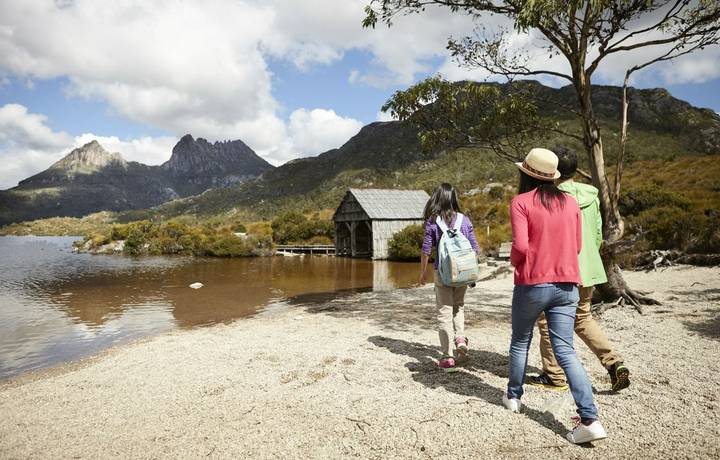 Located at the northern end of the Cradle Mountain - Lake St Clair National Park, Cradle Mountain is surrounded by smooth gl… Located at the northern end of the Cradle Mountain - Lake St Clair National Park, Cradle Mountain is surrounded by smooth gl…
