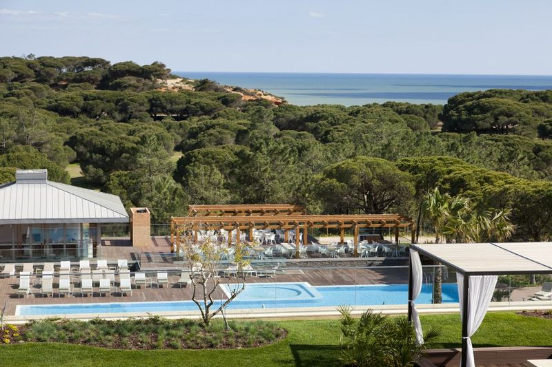 Insider Interview: An EPIC Wellness Escape to the Algarve